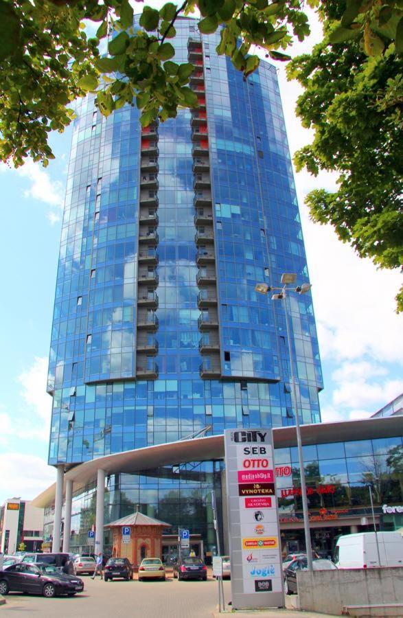 Helios Luxury Apartment In Vilnius Skyscraper Экстерьер фото