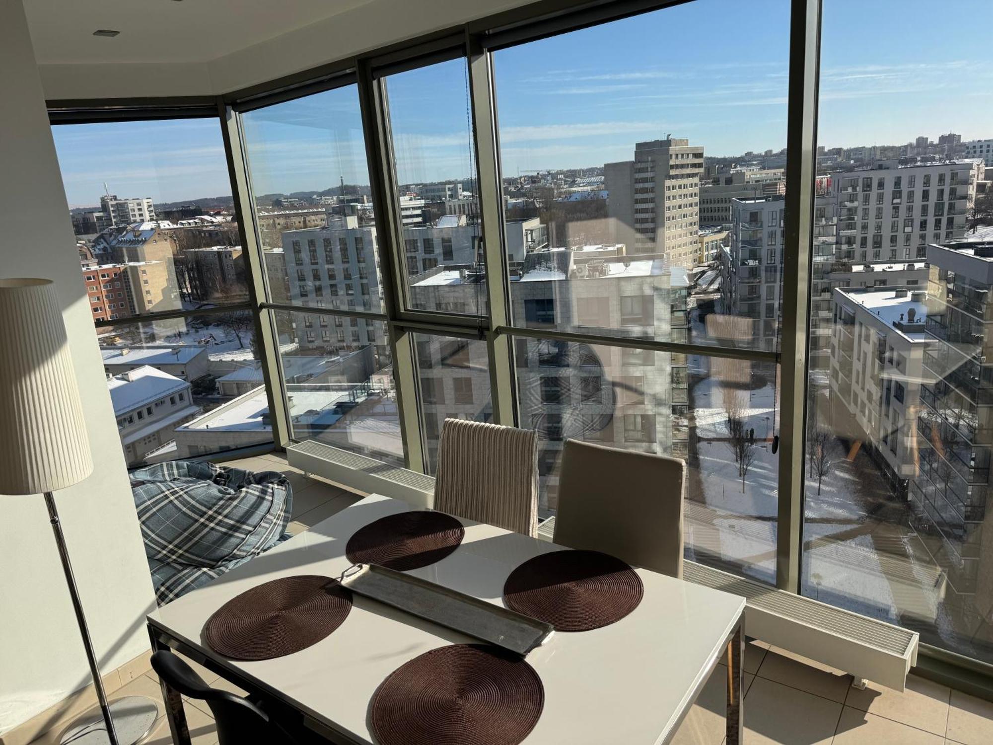 Helios Luxury Apartment In Vilnius Skyscraper Экстерьер фото
